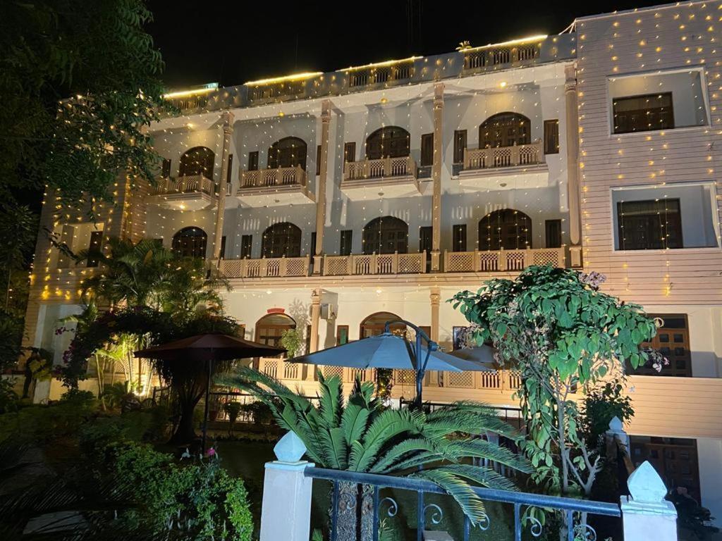 Hotel Fort View Tikamgarh 외부 사진