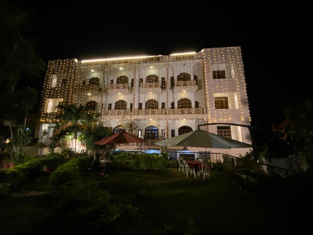 Hotel Fort View Tikamgarh 외부 사진